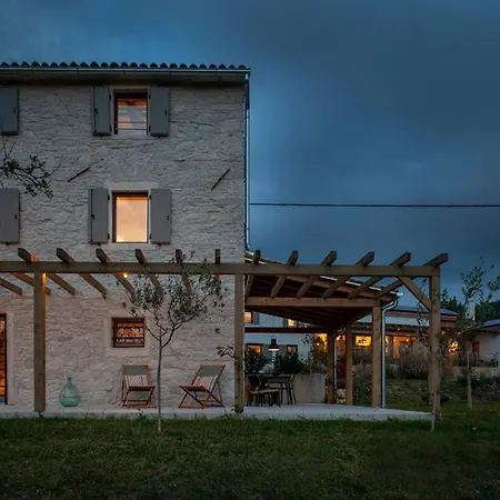 Two In Lush Countryside Near Motovun Villa *